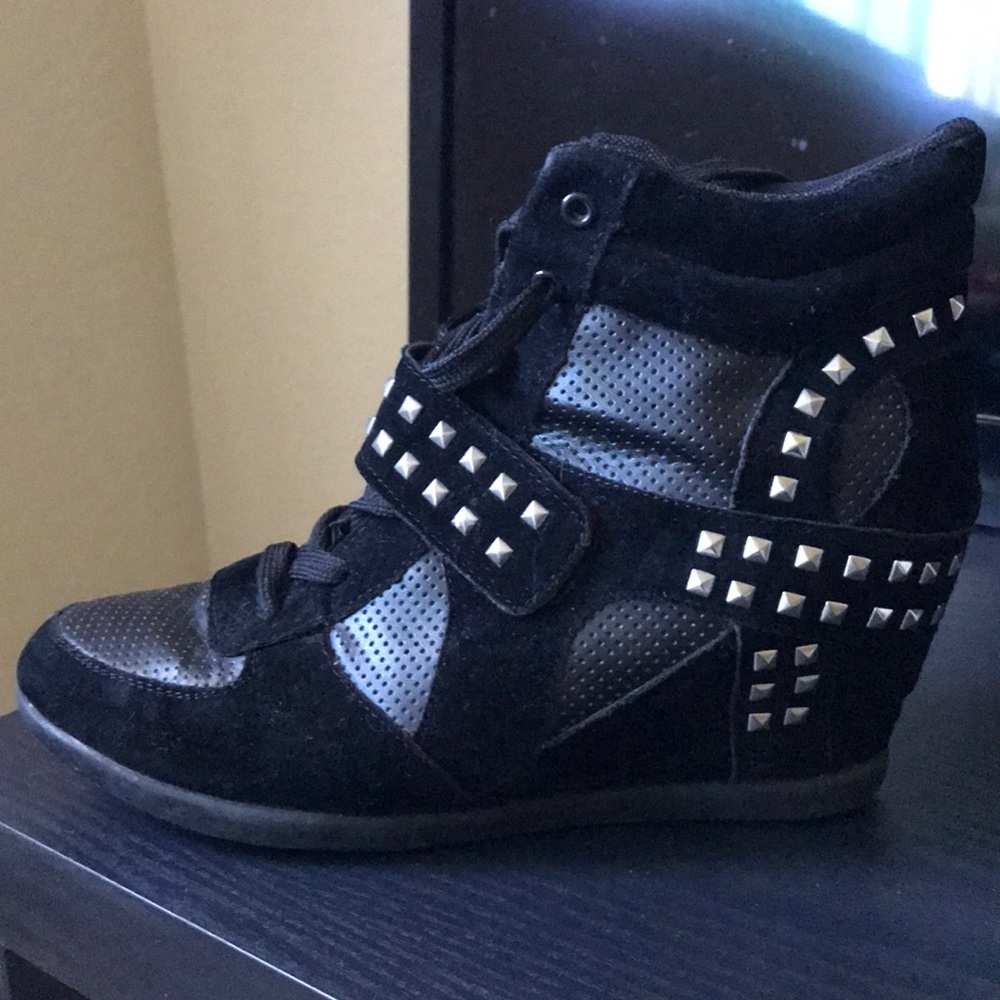 Wedges - Picture 2 of 2